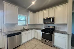 8011 Grandstand Pkwy, Fulshear, TX 77441 - Photo 14