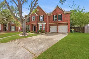 3820 Lake View Dr, Pearland, TX 77581 - Photo 6