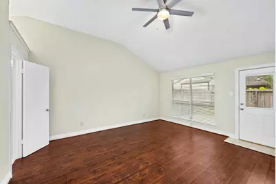 1915 Creek Valley Lane, Sugar Land, TX 77478 - Photo 16