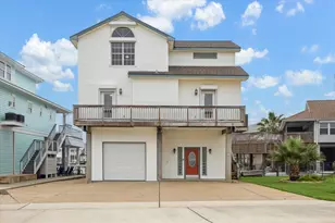 151 Tamana Dr, Tiki Island, TX 77554 - Photo 1