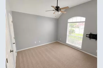 11515 Mill Bridge Court, Houston, TX 77498 - Photo 6