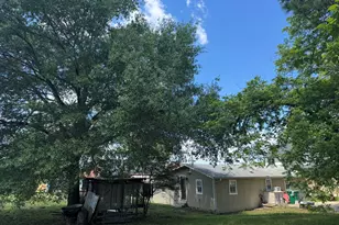 709 Sabine St, Brenham, TX 77833 - Photo 2