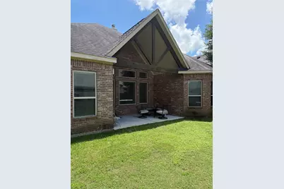 10206 S Goshawk Trl, Conroe, TX 77375 - Photo 18