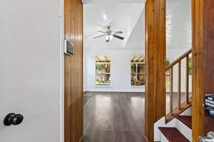 7850 Hillbarn Dr, Houston, TX 77040 - Photo 6