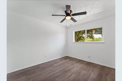 7850 Hillbarn Drive, Houston, TX 77040 - Photo 14