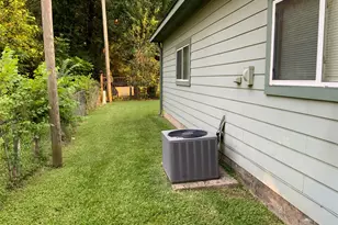 3006 Bolt St, Houston, TX 77051 - Photo 6