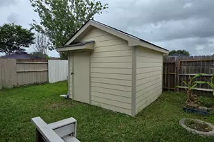 10531 Southway Bend Ln, Houston, TX 77034 - Photo 14