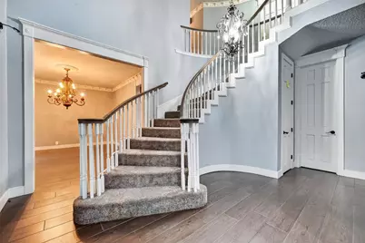 15715 Fleetwood Oaks Drive, Houston, TX 77079 - Photo 8