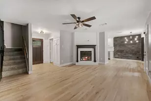 10 E White Willow Cir, Spring, TX 77381 - Photo 8