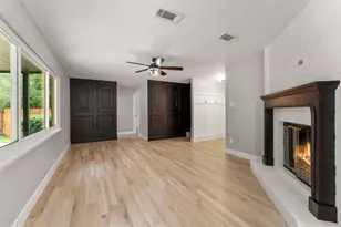 10 E White Willow Cir, Spring, TX 77381 - Photo 8