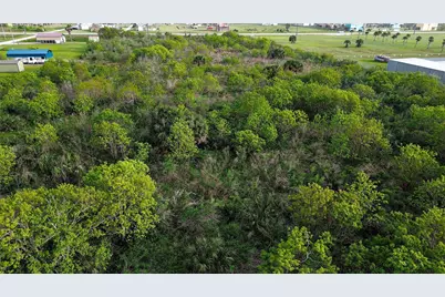 819 Highway 87, Gilchrist, TX 77617 - Photo 2