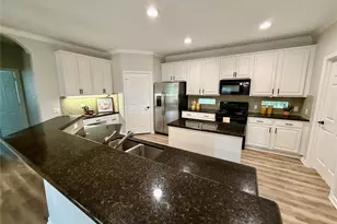 14 Dardenelle Ct, Conroe, TX 77384 - Photo 4