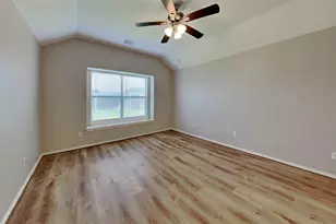 22076 Knights Cove Dr, Kingwood, TX 77339 - Photo 10
