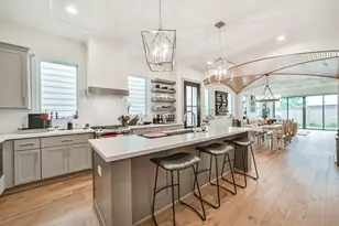 801 Fisher St, Houston, TX 77018 - Photo 6
