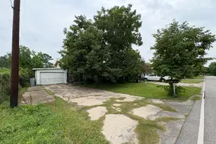 13715 Tifway Ln, Houston, TX 77044 - Photo 1