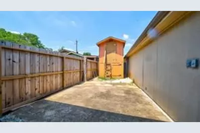 6907 Gainesville Street, Houston, TX 77020 - Photo 20