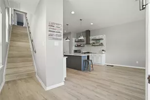 709 N Bayshore Dr, La Porte, TX 77571 - Photo 6
