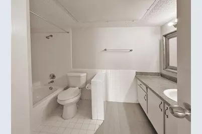 2816 S Bartell Drive #34, Houston, TX 77054 - Photo 18