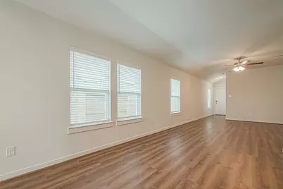 7538 Coral Terrace Drive, Cypress, TX 77433 - Photo 6
