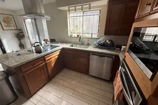 9603 Tarragon Ln, Houston, TX 77036 - Photo 4