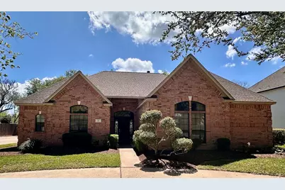 85 Rosewood Street, Lake Jackson, TX 77566 - Photo 1