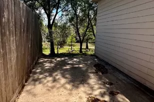 85 Rosewood St, Lake Jackson, TX 77566 - Photo 24