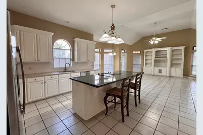 85 Rosewood Street, Lake Jackson, TX 77566 - Photo 8