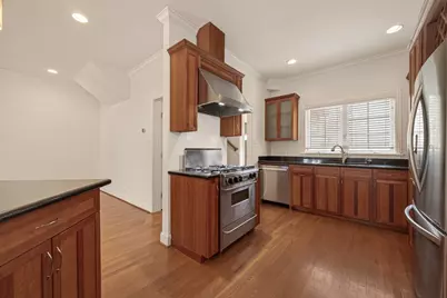 2405 Southgate Boulevard, Houston, TX 77030 - Photo 10