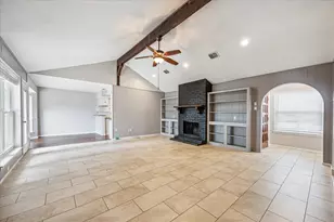 12119 Green Glade Dr, Houston, TX 77099 - Photo 2