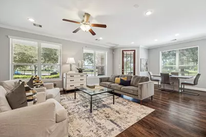 725 Via Lago, Webster, TX 77598 - Photo 2