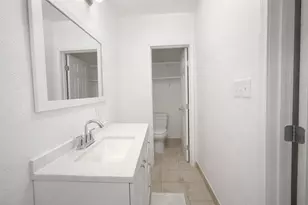 1350 Twin Falls Rd, Houston, TX 77088 - Photo 8
