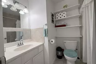 1350 Twin Falls Rd, Houston, TX 77088 - Photo 14