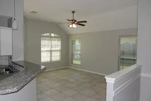 236 Canterbury Dr, Conroe, TX 77303 - Photo 6