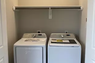 10828 S Brittmoore Oaks Pl, Houston, TX 77043 - Photo 24