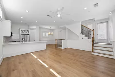 1130 W 23rd Street, Houston, TX 77008 - Photo 2