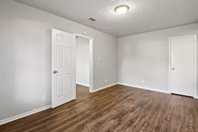 911 Patsy Drive, Baytown, TX 77520 - Photo 8