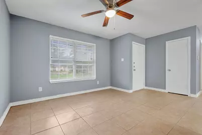 1204 Crescent Boulevard, Cleveland, TX 77327 - Photo 18