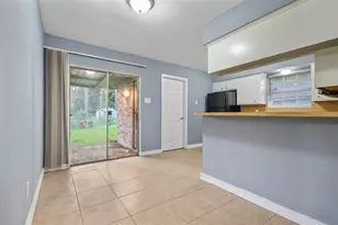 1204 Crescent Blvd, Cleveland, TX 77327 - Photo 8