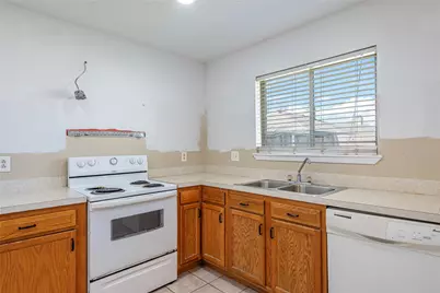 8405 Bandridge Road, La Porte, TX 77571 - Photo 14