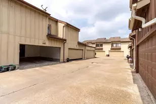 8535 S Dairy Ashford Rd, Houston, TX 77072 - Photo 18