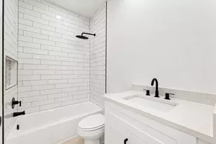 7824 Beckley St, Houston, TX 77088 - Photo 18