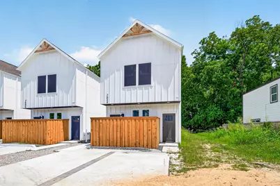 7824 Beckley Street #Front, Houston, TX 77088 - Photo 1