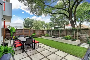 1512 Yale St, Houston, TX 77008 - Photo 2