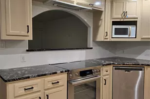 917 Adele St, Houston, TX 77009 - Photo 10