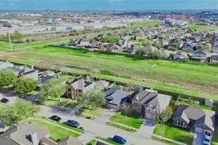 1527 Country Club Cove Dr, Baytown, TX 77521 - Photo 32