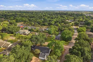 10613 Willowisp Dr, Houston, TX 77035 - Photo 30