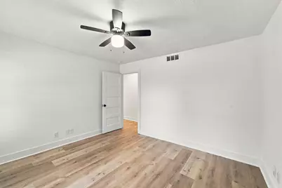 10613 Willowisp Drive, Houston, TX 77035 - Photo 24