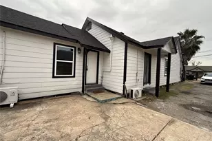 2909 King St, Houston, TX 77026 - Photo 1