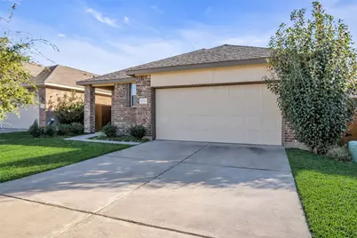 13313 Emerald Mallard Drive, Texas City, TX 77568 - Photo 2