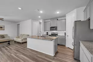 13313 Emerald Mallard Dr, Texas City, TX 77568 - Photo 6